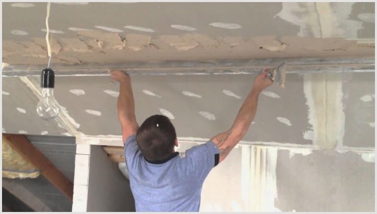 Как штукатурить потолок своими руками?