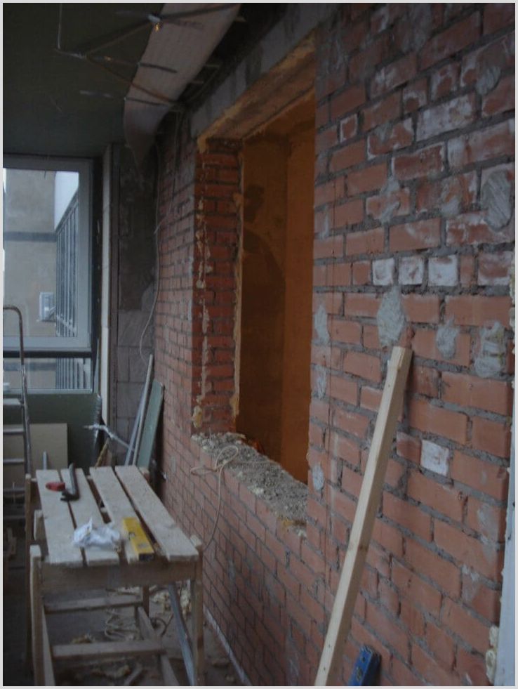 Оконный проем в кирпичной и деревянной стене | Школа ремонта