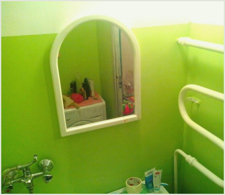 Чем покрасить стены в ванной вместо плитки и как обновить чугунную купель