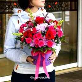Цветы на женский день — какой букет обрадует дам?