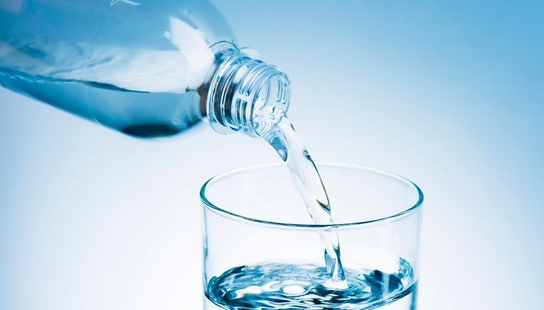 Удобство и здоровье: значение доставки воды в современном образе жизни
