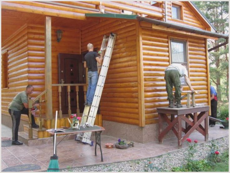Чем обработать деревянный дом снаружи?